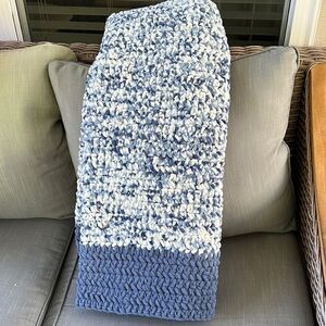 Handmade Chunky Knit Throw  (large)